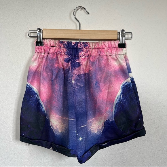 High waisted galaxy shorts - Picture 2 of 6
